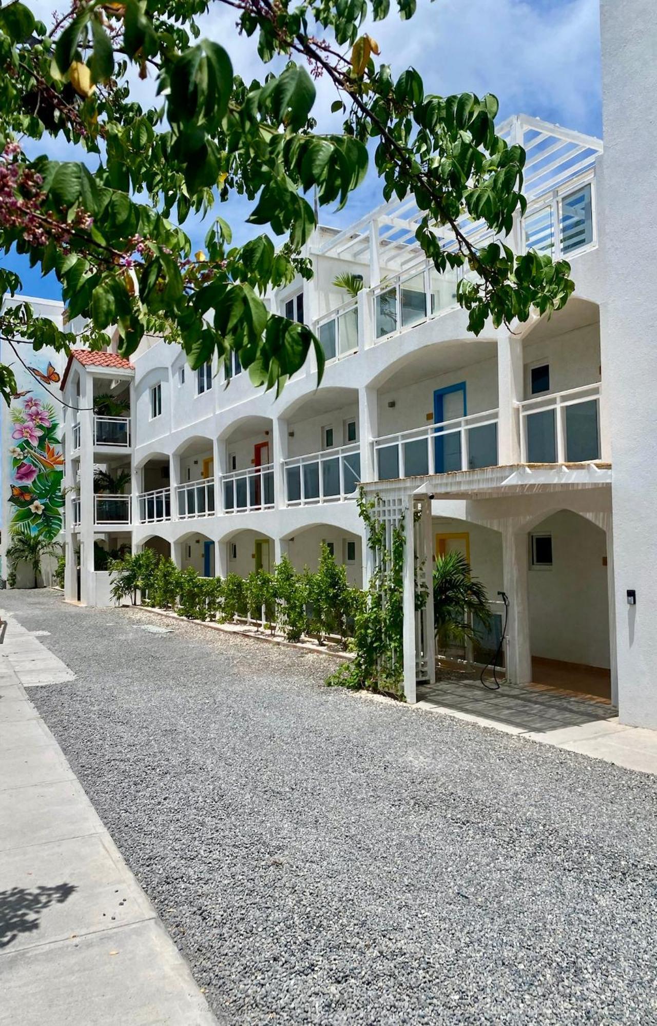 Maho Beach Escape Luxe Studio Condo Next To The Morgan Village Exterior photo